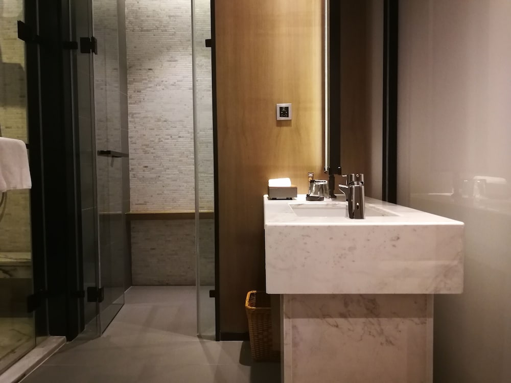 Novotel Deqing 8/56