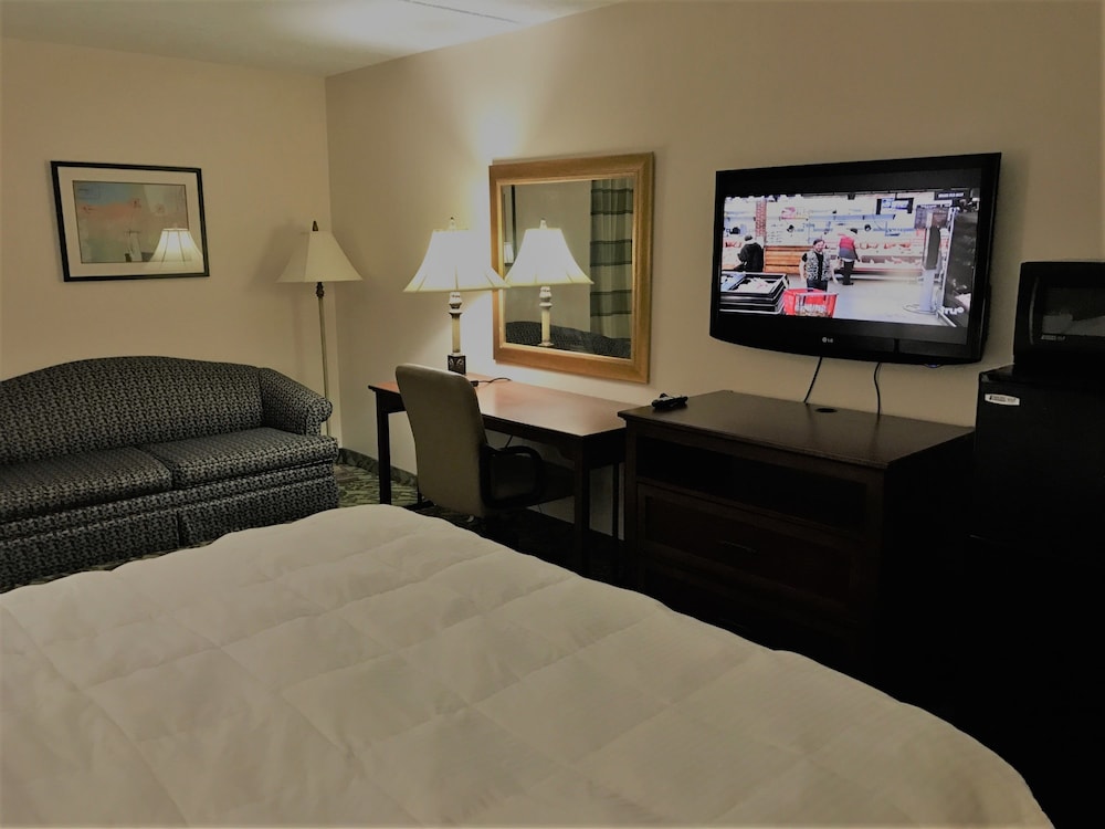 Quality Inn Houghton Lake MI detail