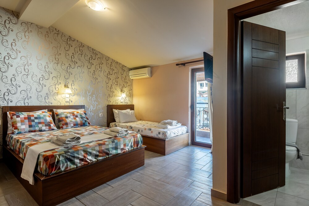 Toti Boutique Rooms 17/55