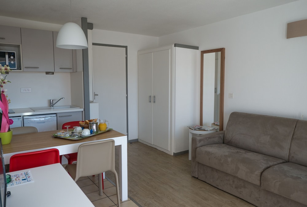 Residence Sokoburu 24/46