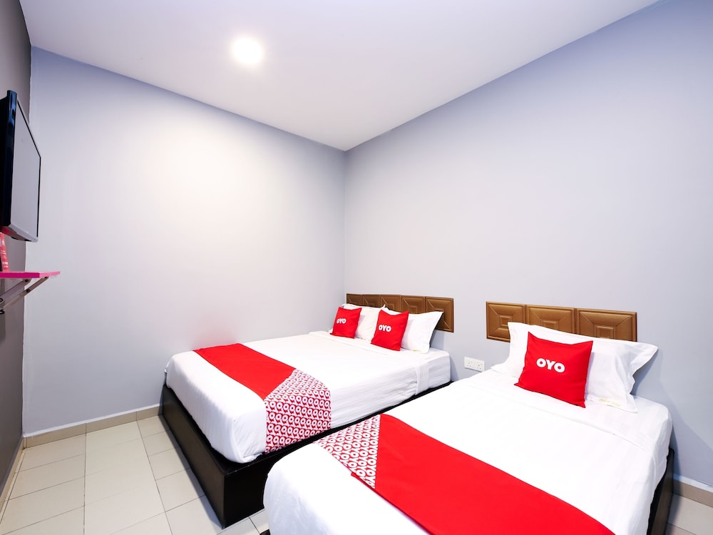 Oyo 1184 Ho Hotel 17/22