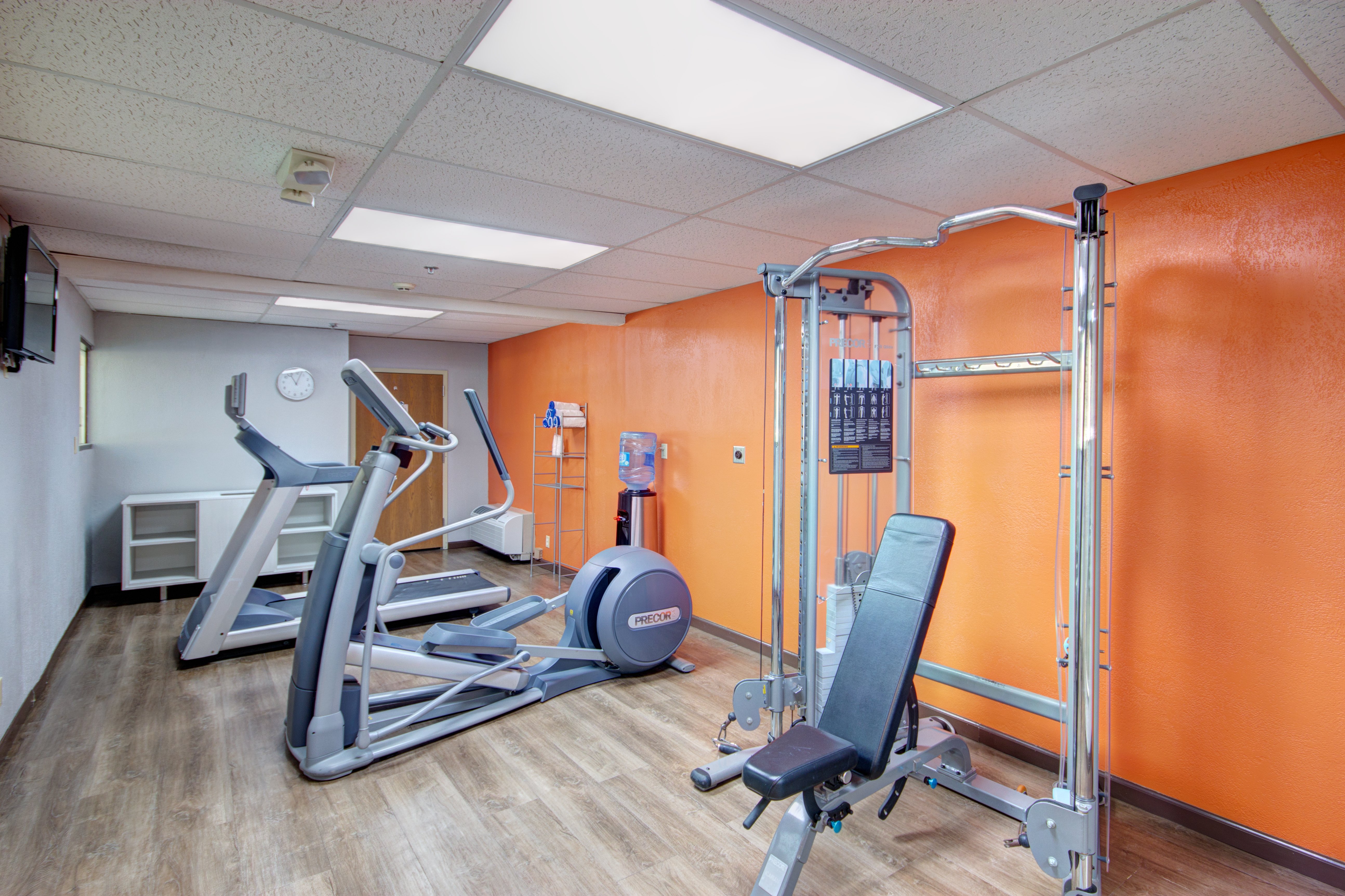 HOLIDAY INN EXPRESS COLUMBUS SOUTH - OBETZ 13/17