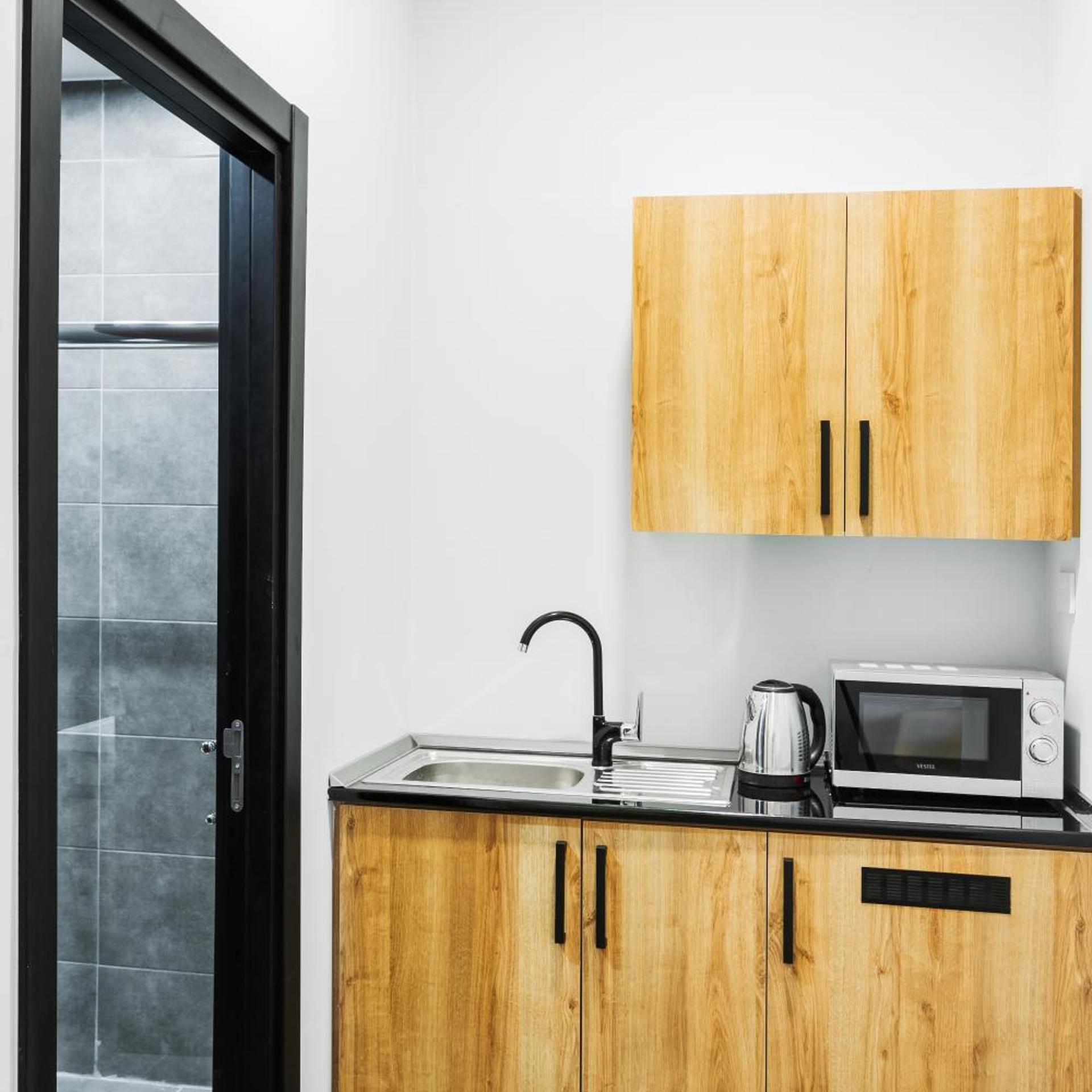 G Suites Luxury Rentals 26/32