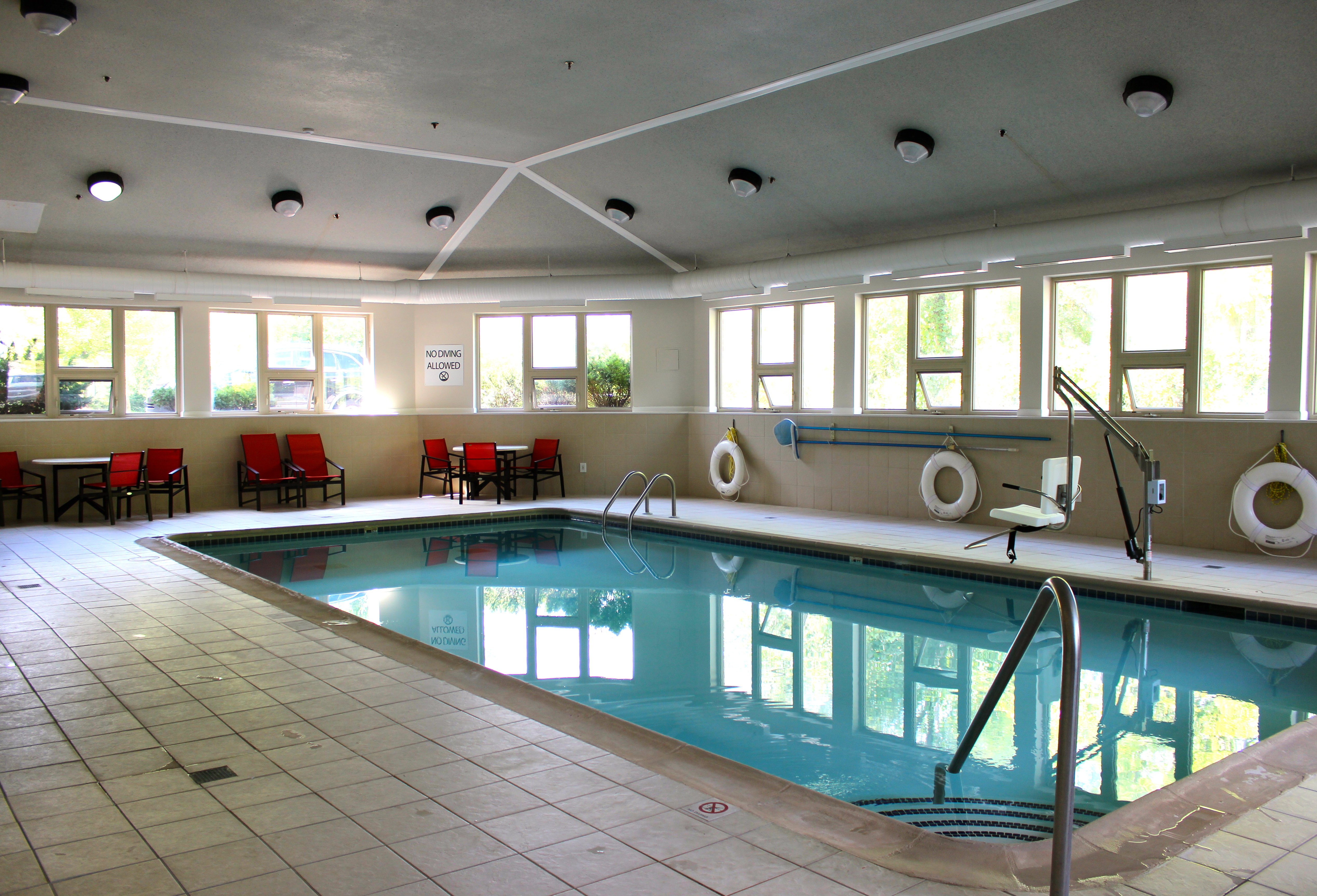 Holiday Inn Express Hotel And Suites Waterford 28/47