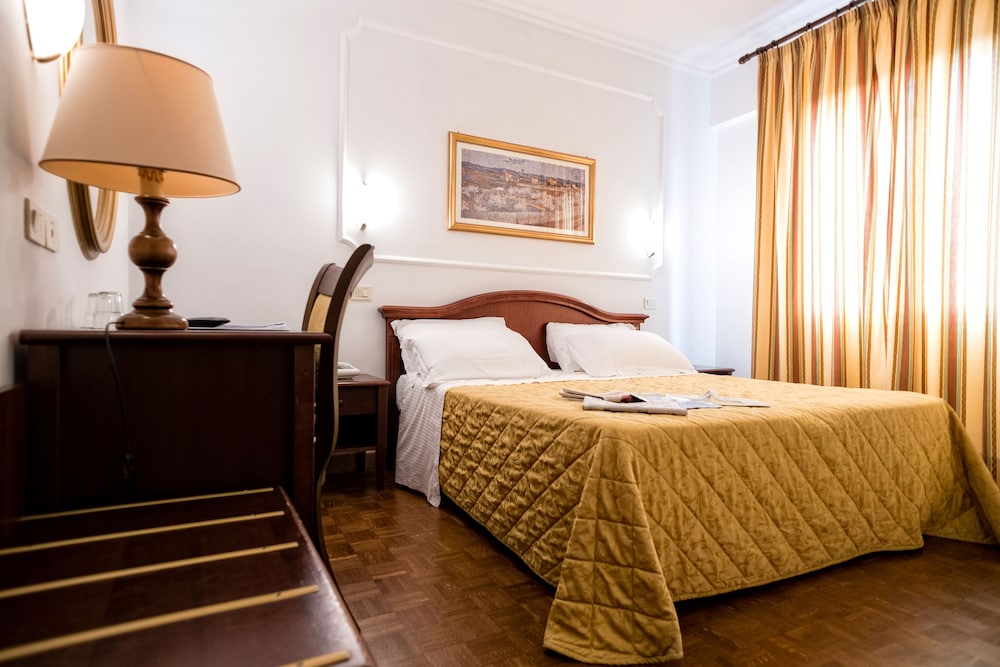 Grand Hotel Italia 5/50