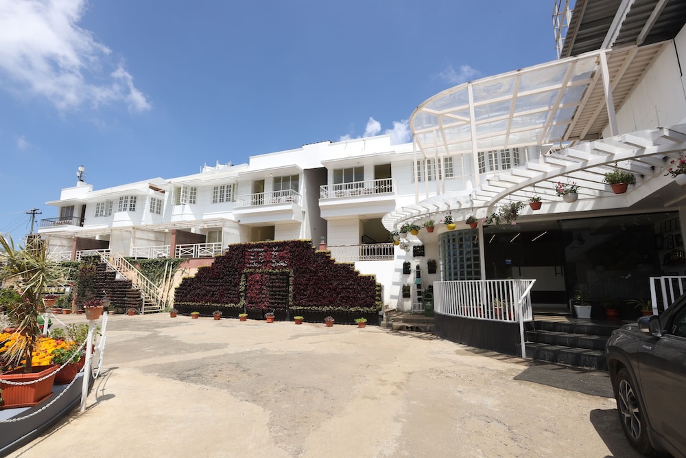 Delightz Inn Tiger Hill Resorts 41/50