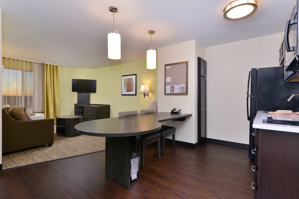 Candlewood Suites Casper 46/56
