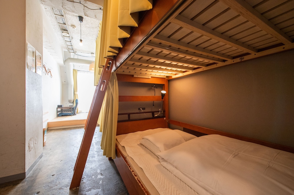 Imano Tokyo Hostel 18/50
