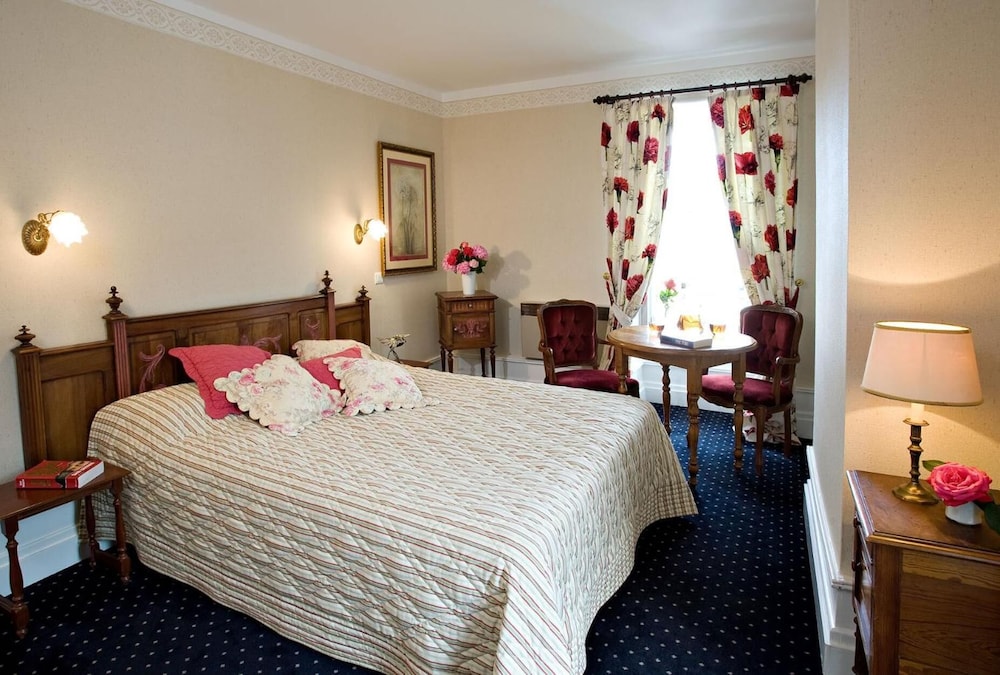 HOTEL LA ROSERAIE 12/50