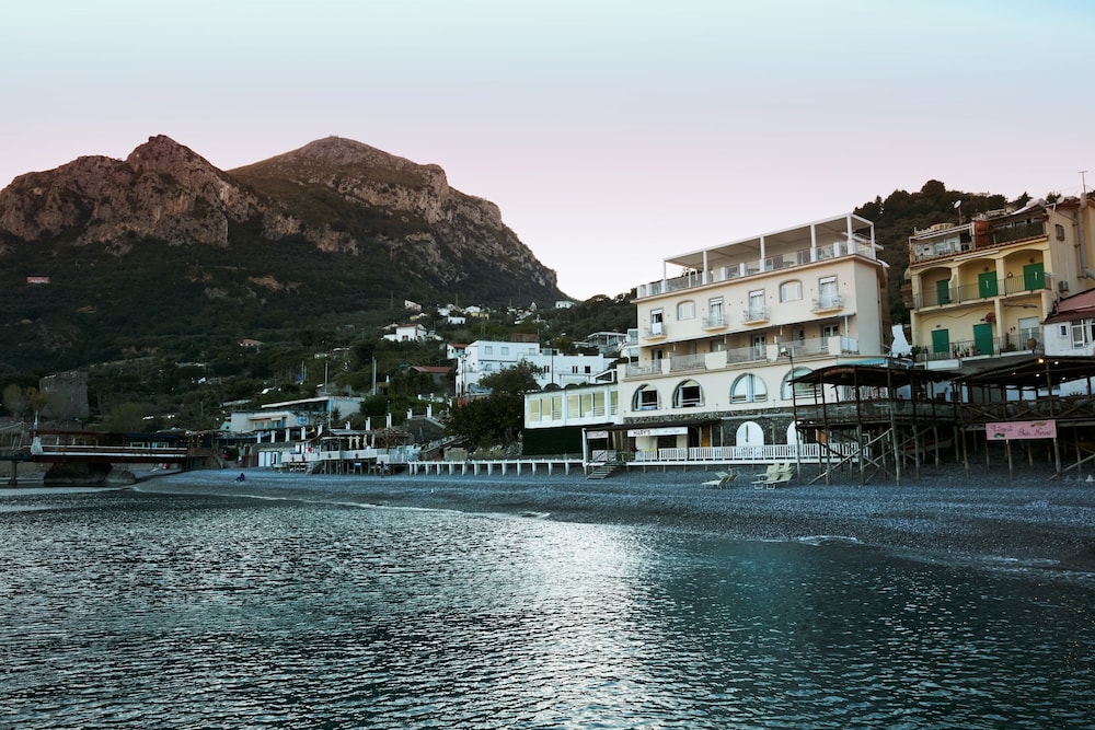 Locanda Del Capitano 2/50