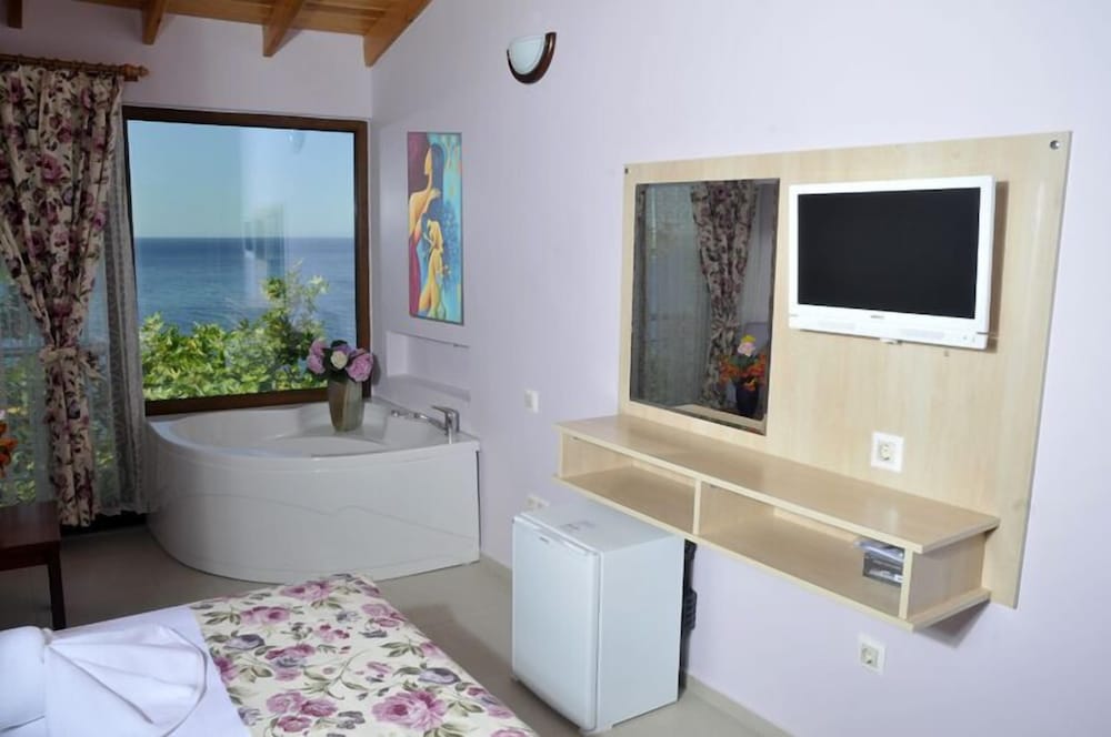 Hotel Mola 1/30