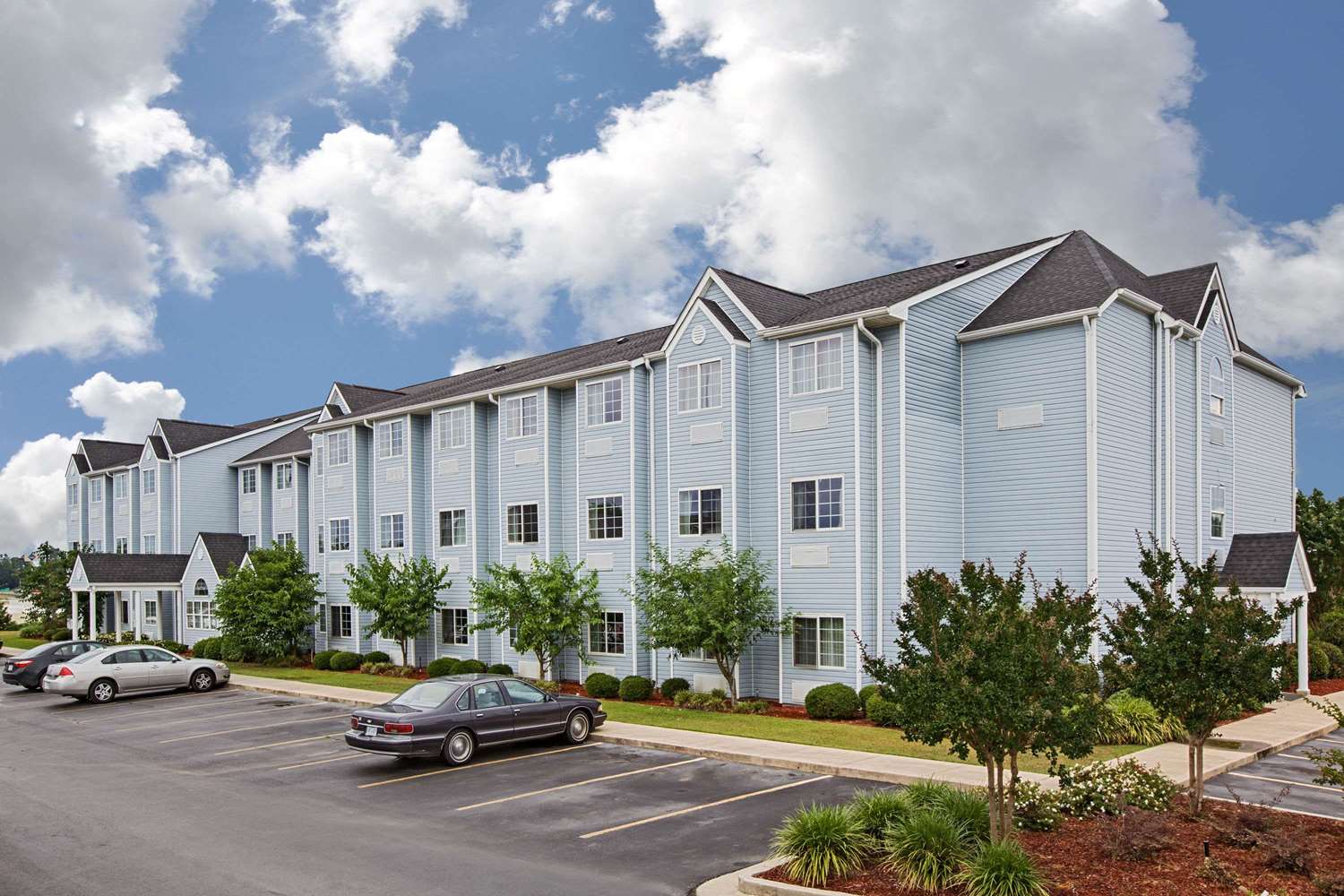 Microtel Inn & Suites by Wyndham Meridian 21/23