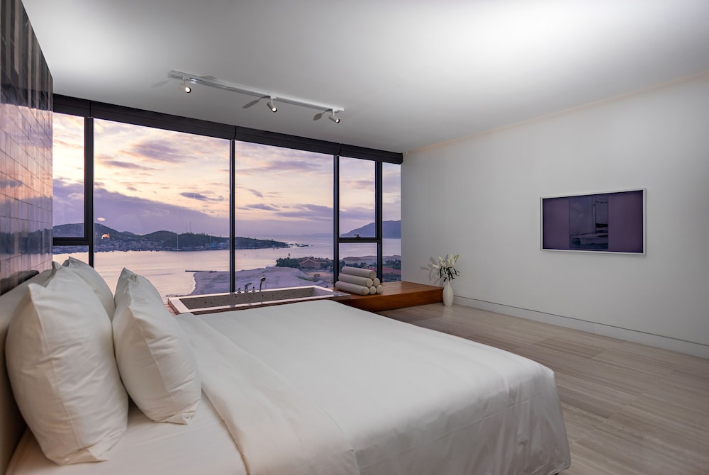 Venity Villa 12/50