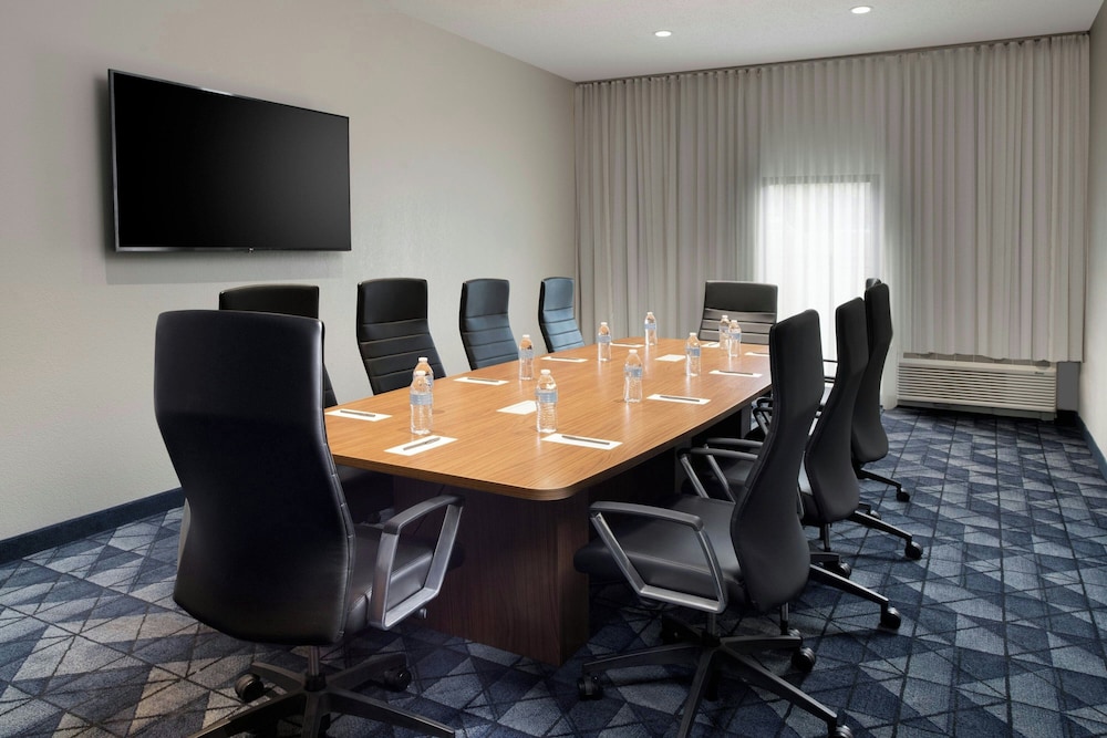 Courtyard By Marriott New Orleans Metairie 35/47