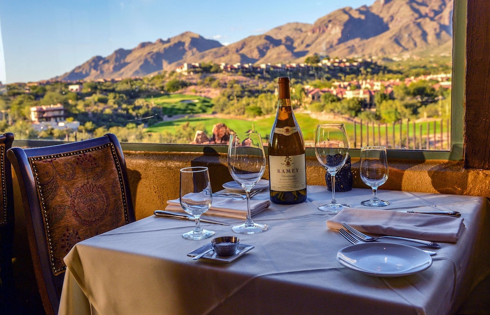 Hacienda Del Sol Ranch Resort 56/79