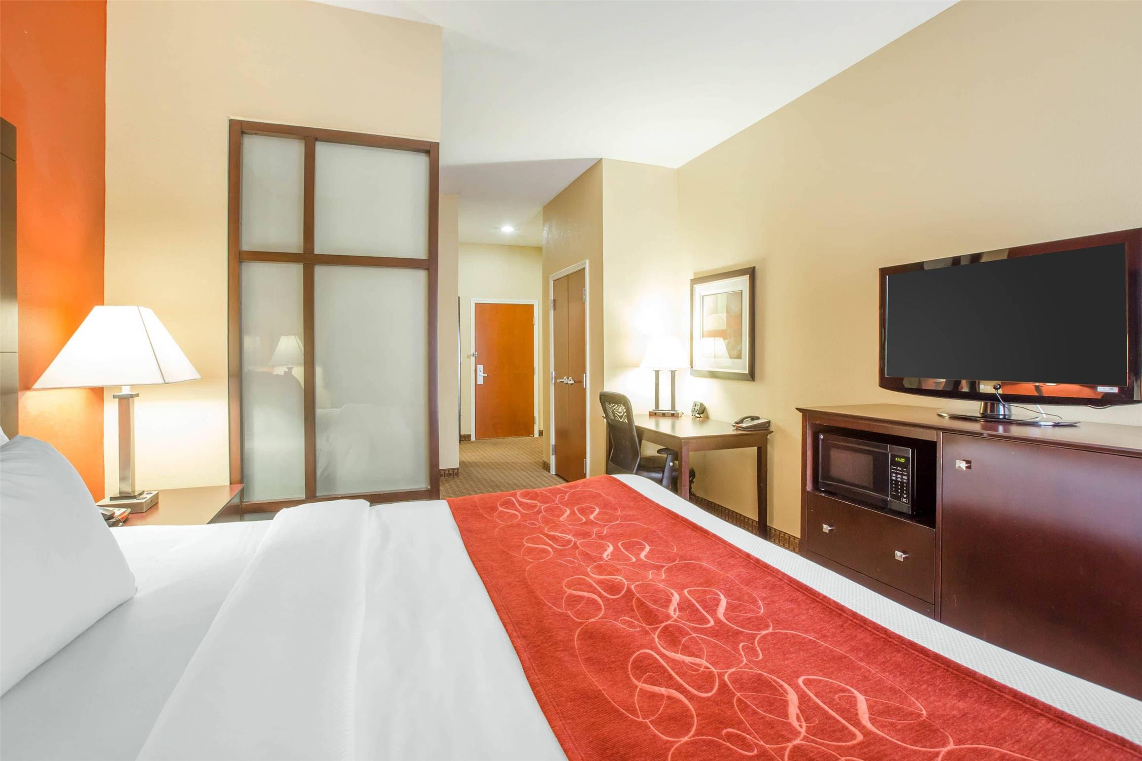 Suite, King Bed