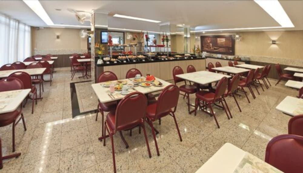 LIRA HOTEL 44/63