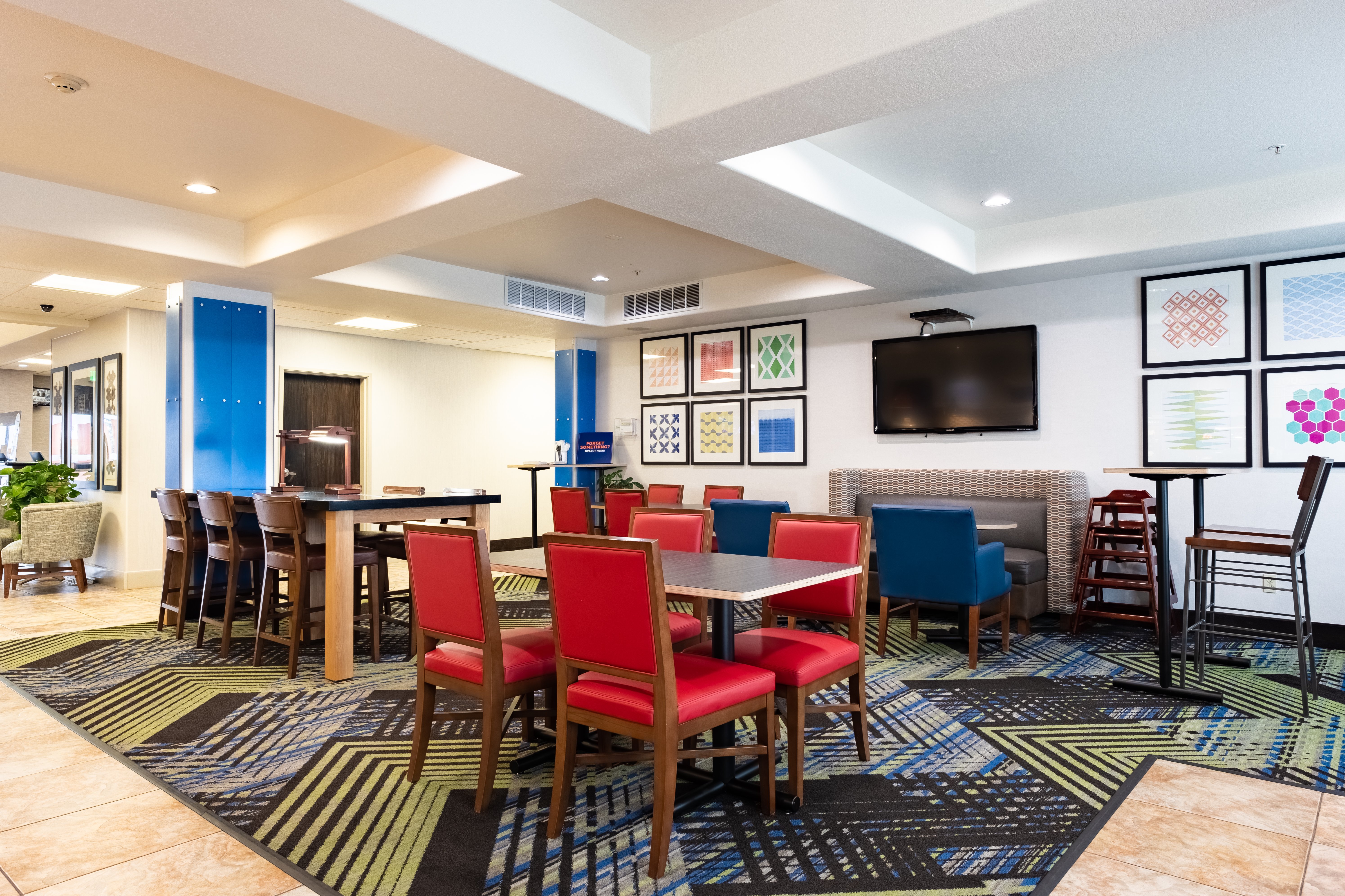 Holiday Inn Express Hotel And Suites Evanston 40/50