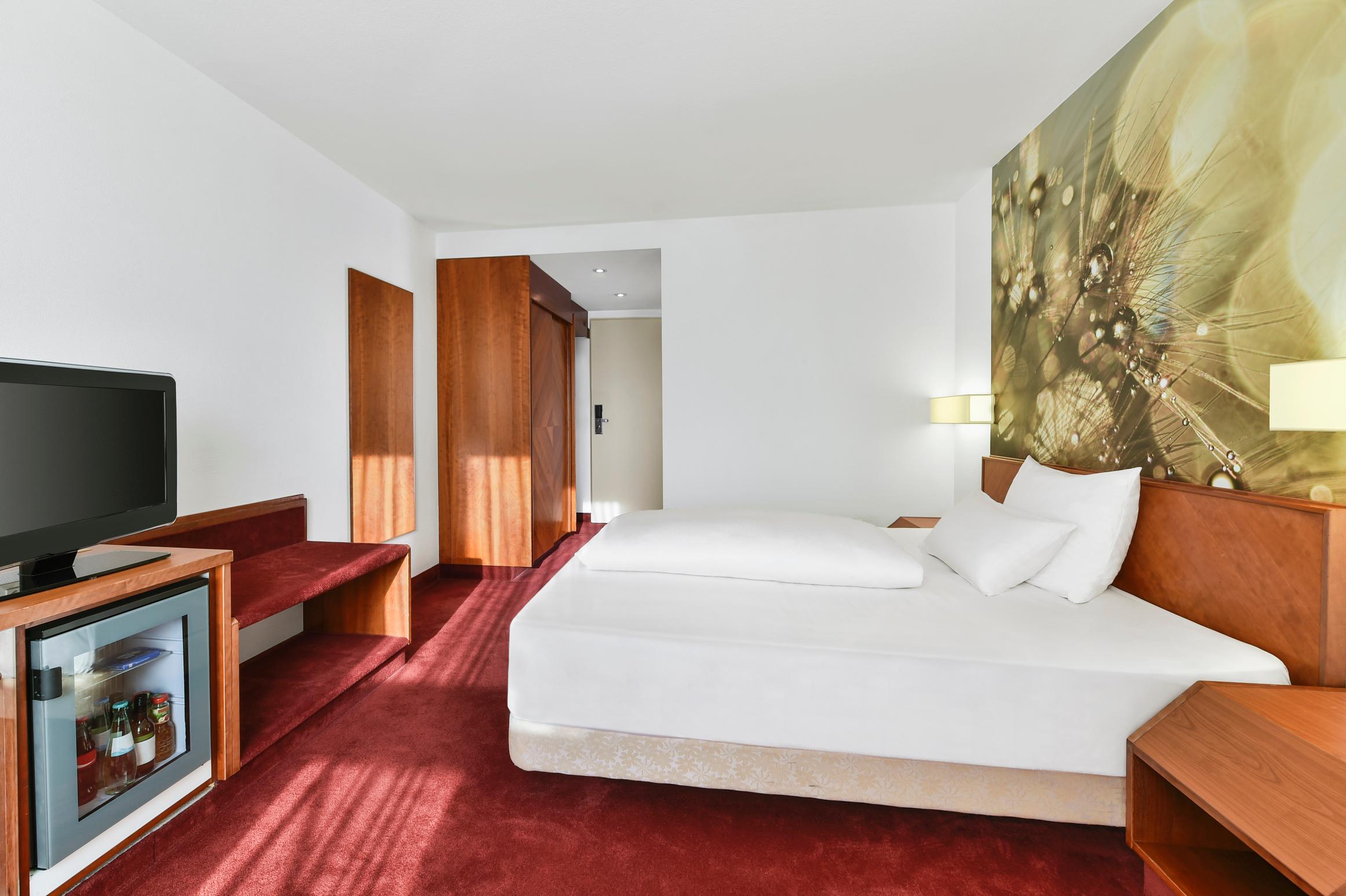 Standard, Double Bed
