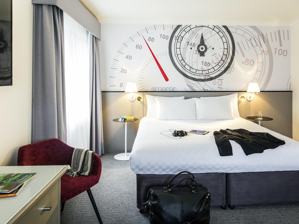 Mercure Dartford Brands Hatch Hotel & Spa 20/50