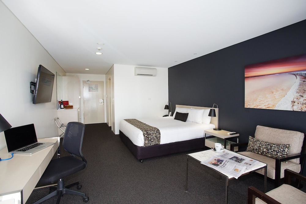 Best Western Plus Apollo International Hotel 18/44