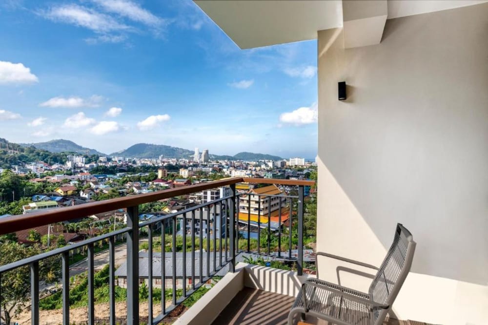 Skyview Resort Phuket 8/78