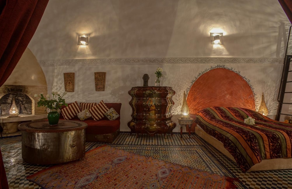 Riad Almaz 23/31