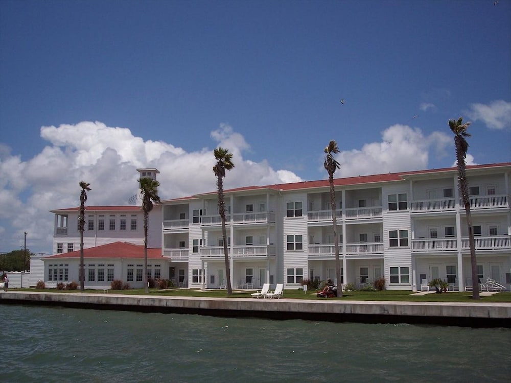 Lighthouse Inn At Aransas Bay 5/41