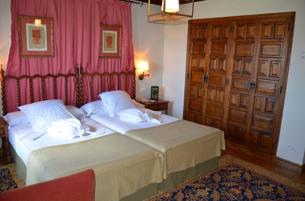 Standard, Twin Beds, Parador de Verin 2/3