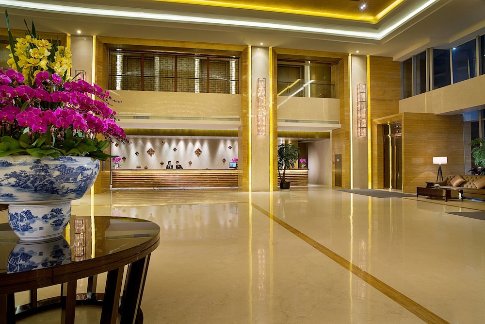 Crowne Plaza Yiwu Expo 6/50