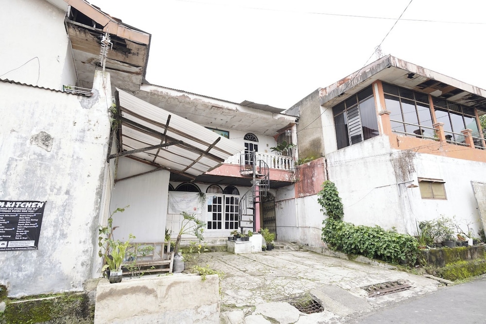 Hotel O Blio Guest House Syariah 6/20