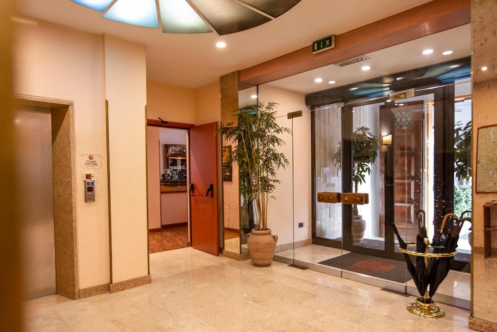 Hotel Estense 31/40