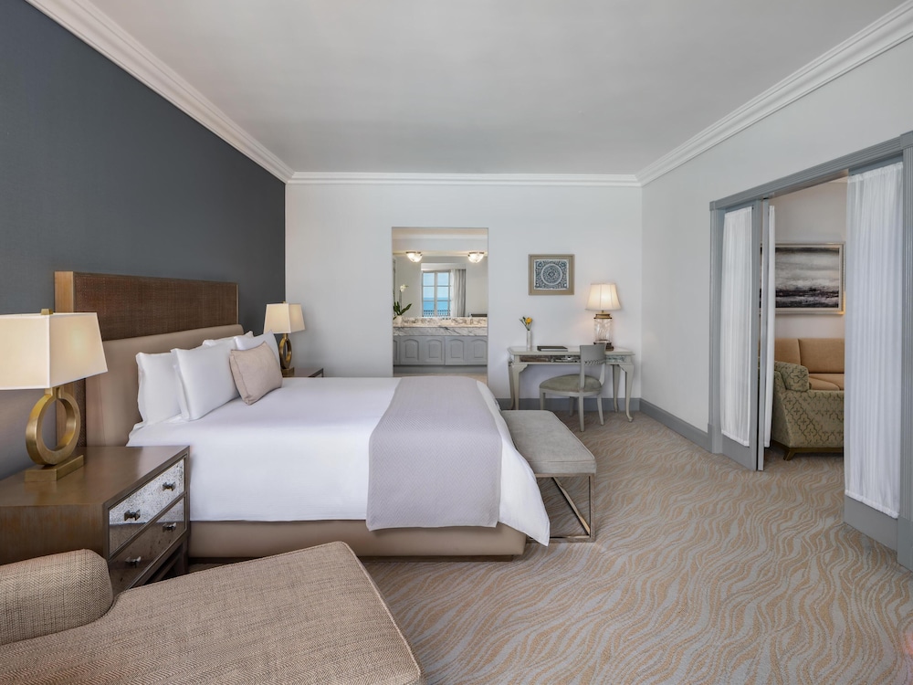 Suite, King Bed, Sea Front