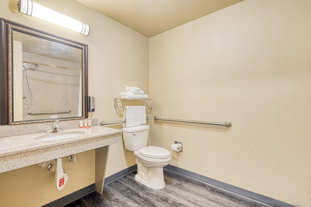 Spark by Hilton Wichita Falls 18/41