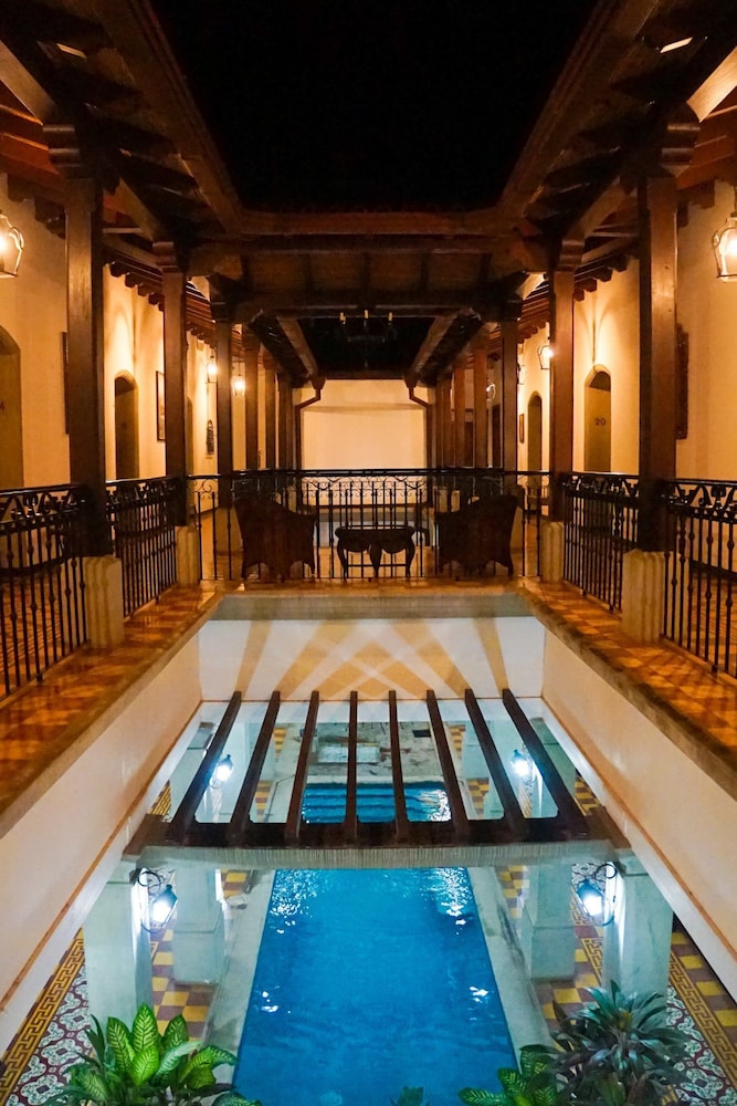 LA GRAN FRANCIA HOTEL AND RESTAURANT 25/48