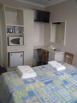 Coachman Hotel Motel 35/47