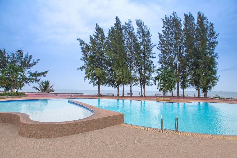 Eurasia Cha Am Lagoon 42/50