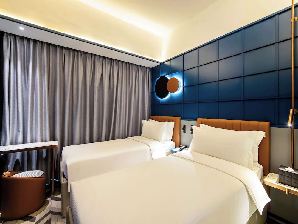 SUPERIOR, DOUBLE BED