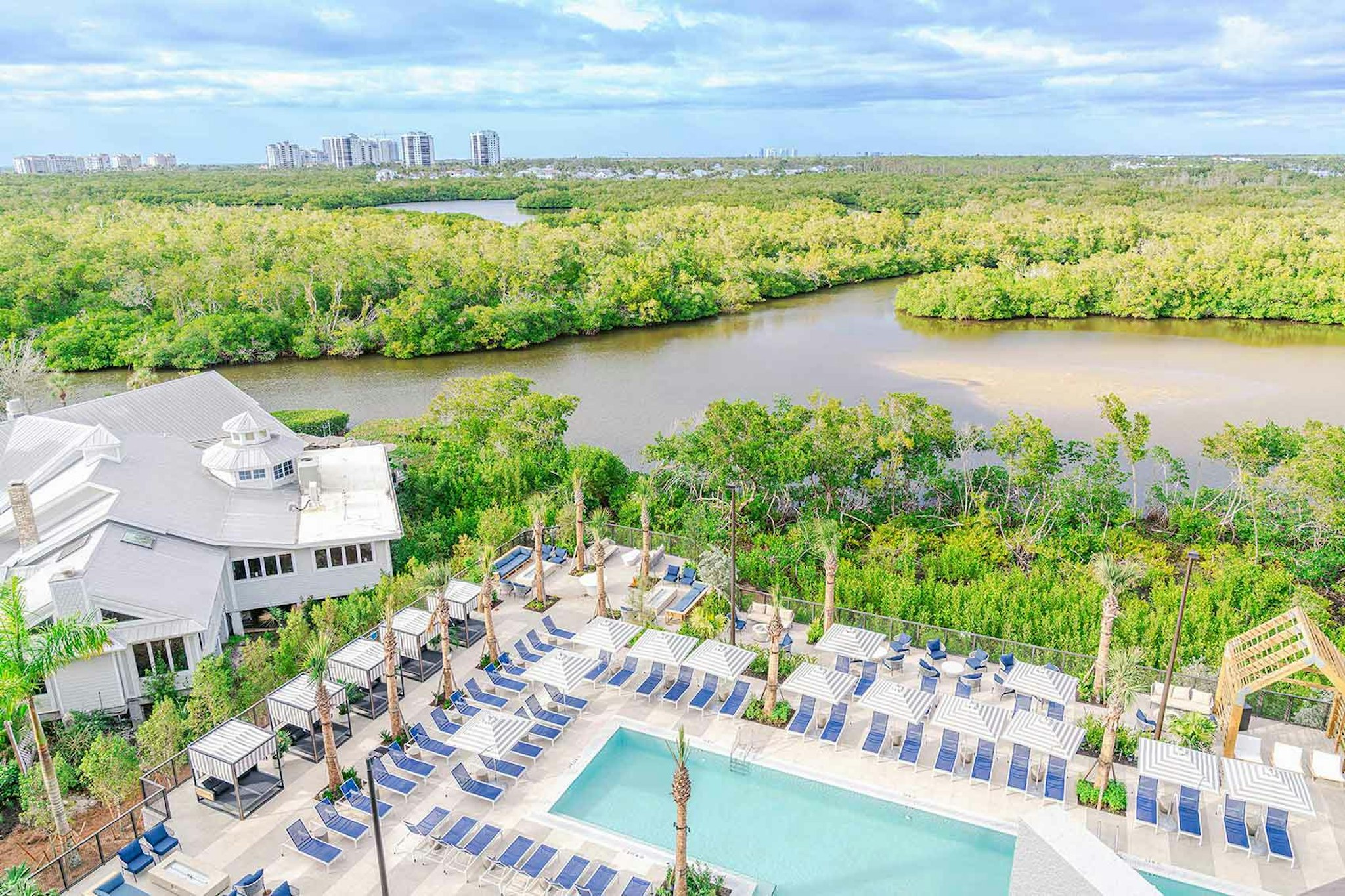 The Perry Hotel Naples 24/27