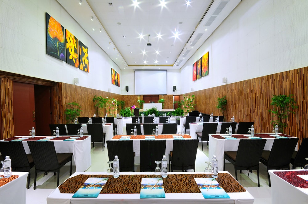 Dhevan Dara Resort Spa 38/50