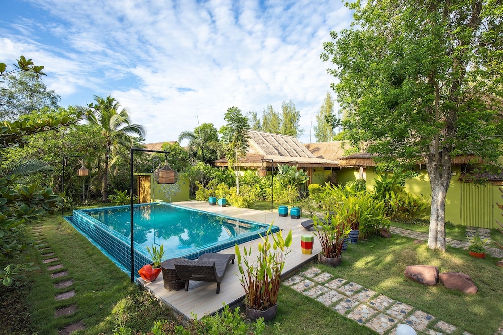 Asita Eco Resort 48/74