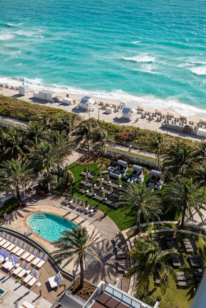 Eden Roc Miami Beach 77/89