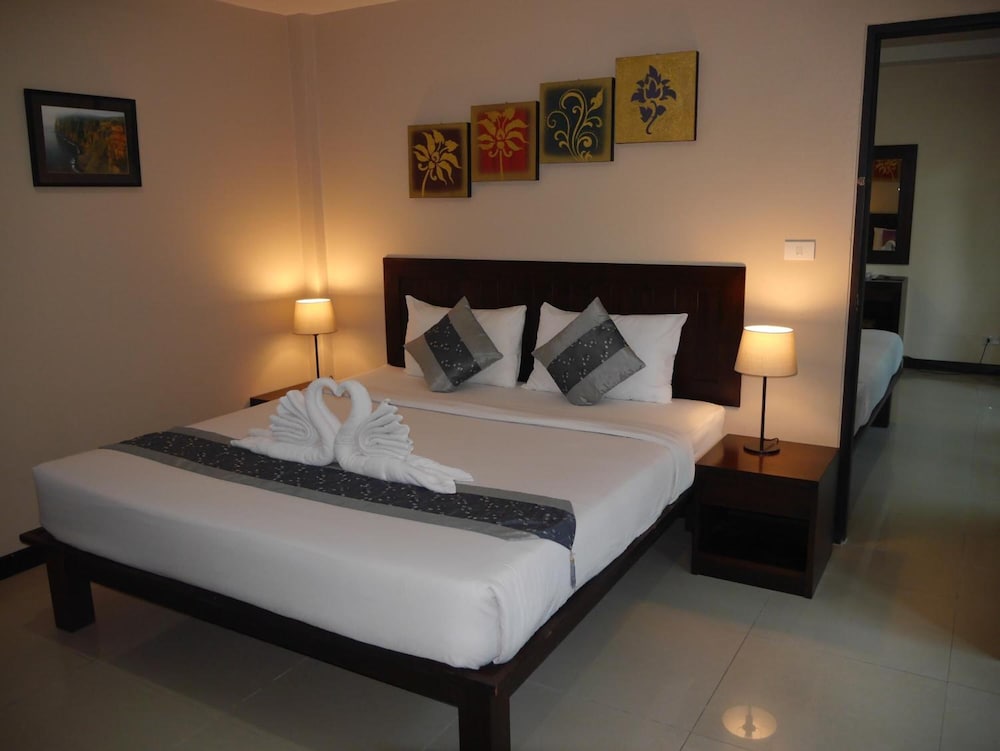 Ampha Place Hotel 21/53