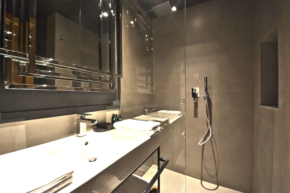 Parioli Place 42/45