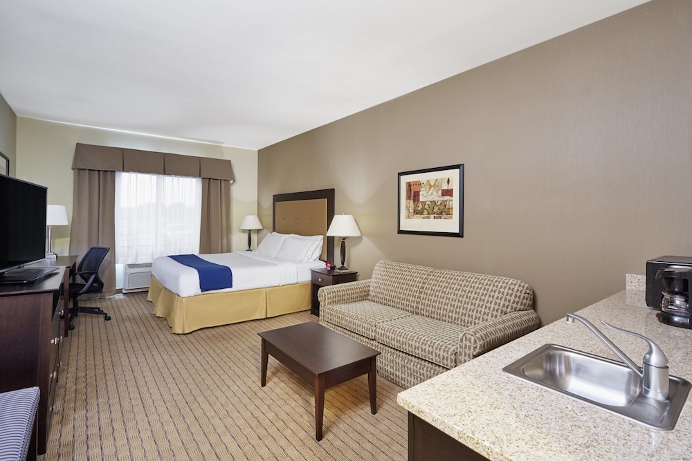 Holiday Inn Express Hotel And Suites Madison Verona 26/58
