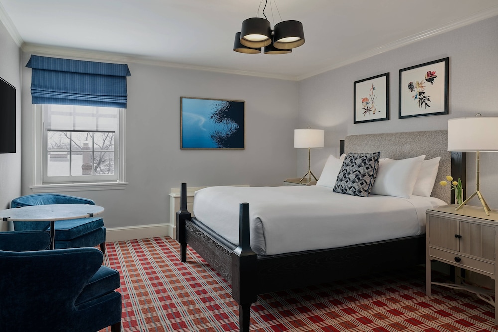 Morrison House Old Town Alexandria, Autograph Collection 13/48