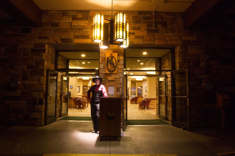 Jackson Lake Lodge 8/48