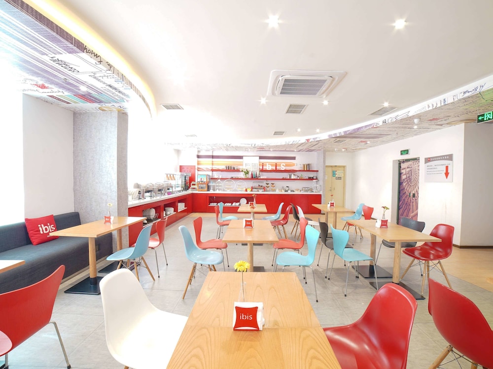 Ibis Chengdu Kehua 27/39