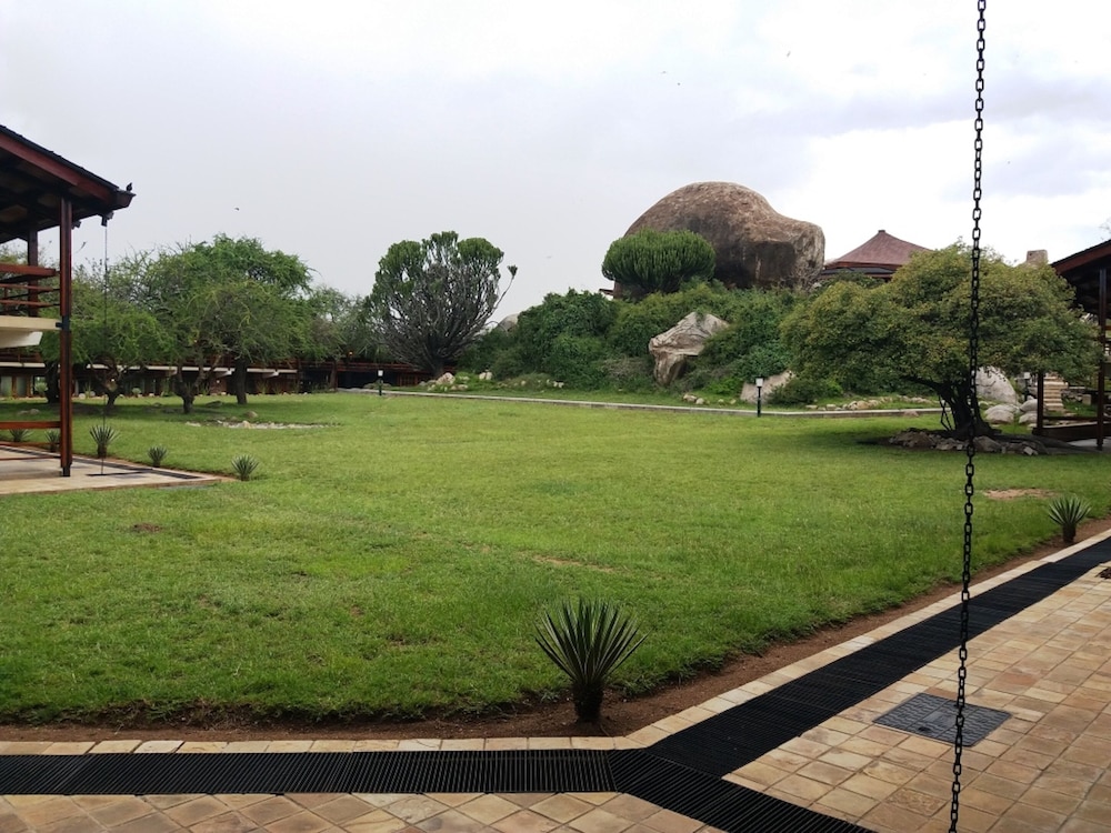 Seronera Wildlife Lodge 36/40