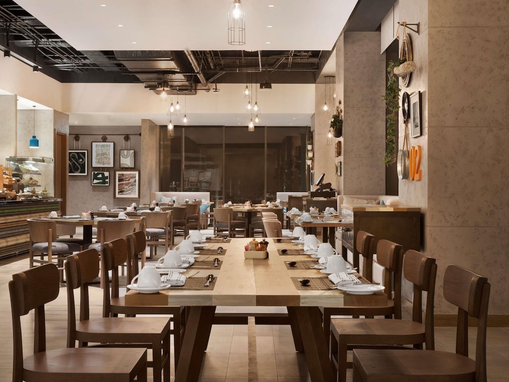 Mercure Dubai Gold District 43/53